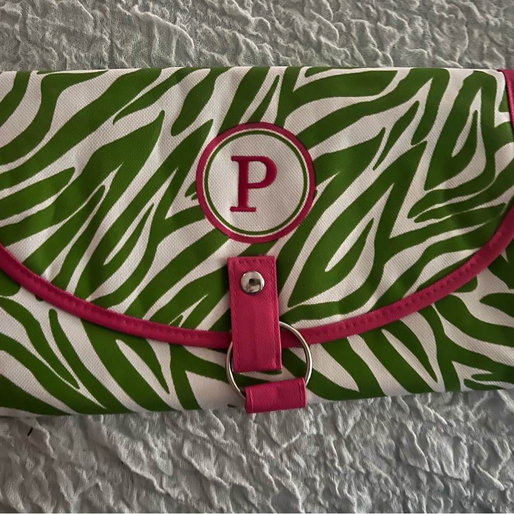 Makeup bag